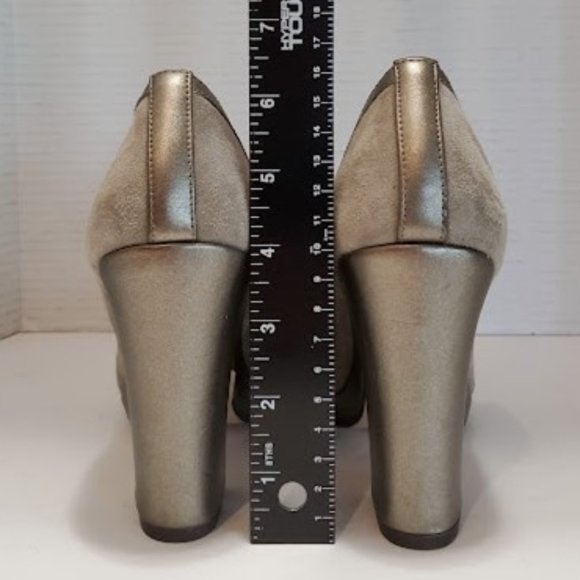 NEW Seychelles Suede Tokyo Platform Pump Heels in Taupe - Size 8 - Picture 10 of 16
